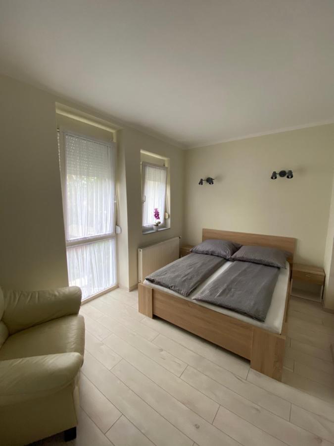 Veronika Lux Apartman Hajdúszoboszló Exterior foto
